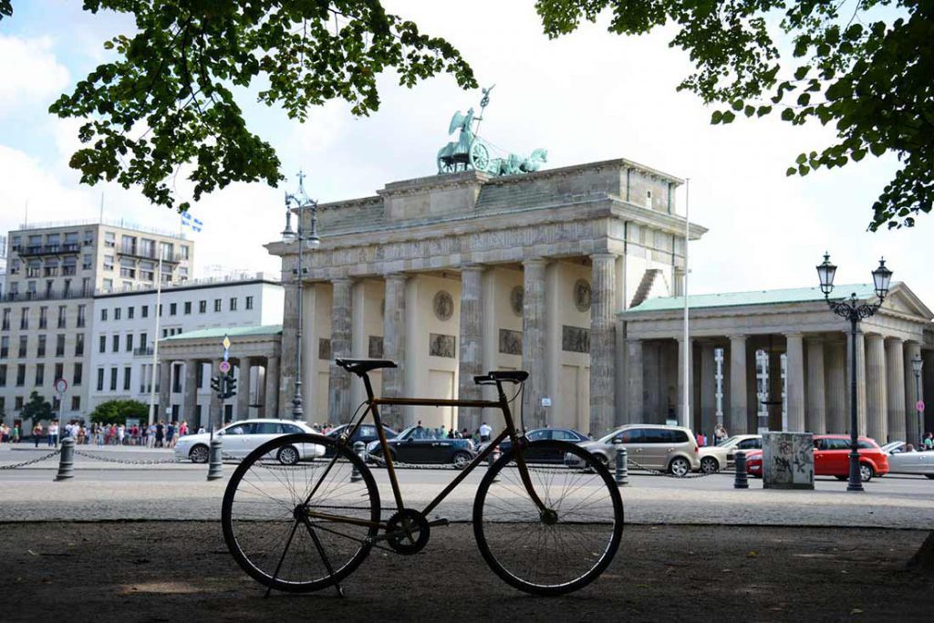 FLOTTWELL BERLIN Hotel - Fahrradstadt Berlin - Brandenburger Tor